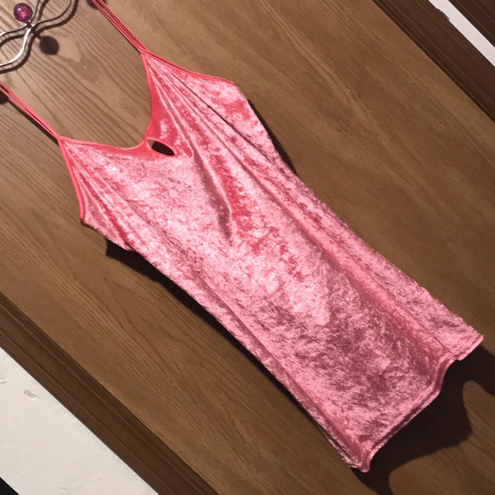 California Dynasty M Pink Shimmer Velvety Nightie
